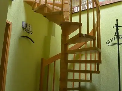 Zugang zu Schlafzimmer im 1. OG