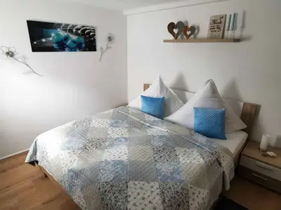 Schlafzimmer 2