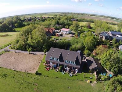 Herzlich Willkommen auf dem Ferienhof Landfrieden Herzlich Willkommen auf dem Ferienhof Landfrieden