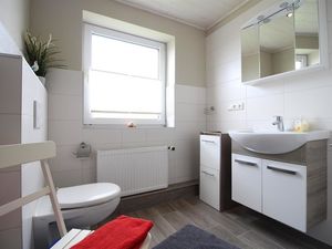 22109273-Ferienwohnung-5-Vollerwiek-300x225-4