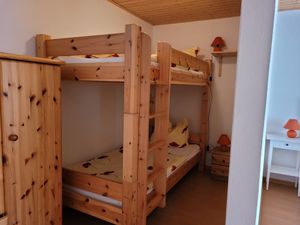 23355395-Ferienwohnung-4-Vollrathsruhe-300x225-5