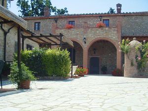 23287571-Ferienwohnung-4-Volterra-300x225-1