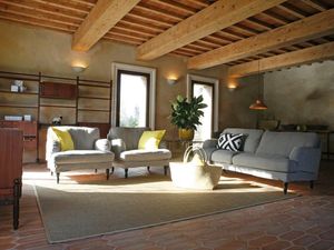 18740668-Ferienwohnung-7-Volterra-300x225-0