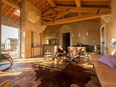 TUSCANY FOREVER RESIDENCE VILLA VI TERRA FIRST FLOOR APARTMENT boutique holiday rental in Volterra 