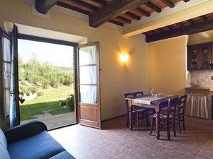 23080529-Ferienwohnung-4-Volterra-300x225-3