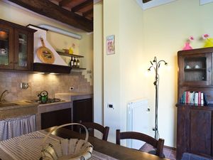 23080529-Ferienwohnung-4-Volterra-300x225-5