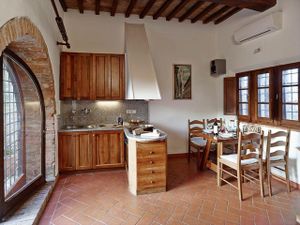 23325982-Ferienwohnung-4-Volterra-300x225-1