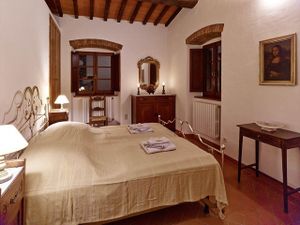 23325882-Ferienwohnung-4-Volterra-300x225-1