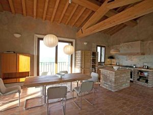 18842522-Ferienwohnung-6-Volterra-300x225-3