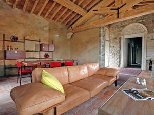 22768129-Ferienwohnung-8-Volterra-300x225-5