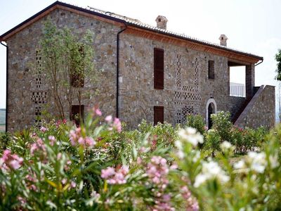 TUSCANY FOREVER RESIDENCE VILLA III APICIUS FIRST FLOOR APARTMENT 
Boutique holiday rental in Volterra Tuscany