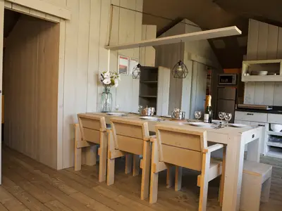 DiningRoom