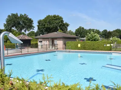 PoolOfHouse