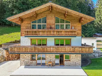 Außenseite Ferienhaus [Sommer]