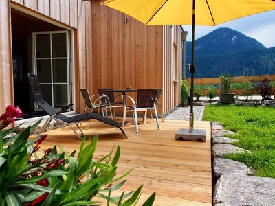 Almflair Chalet Thiersee - Terrasse im Sommer