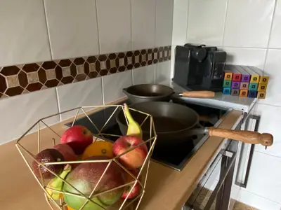 Kochbereich. Nespresso-Maschine Orginal-Kapsel sind zum Kauf genügend zur Verfügung