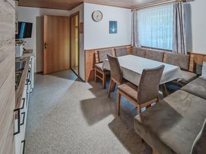 23822609-Ferienwohnung-4-Vorderthiersee-300x225-2