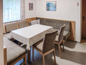 23822609-Ferienwohnung-4-Vorderthiersee-300x225-3