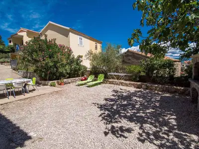 Ferienwohnung für 6 Personen (70 m²) in Vrbnik 4/10