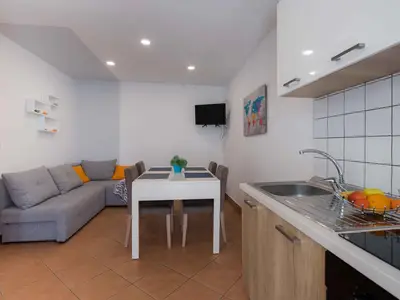 Ferienwohnung für 3 Personen (45 m²) in Vrbnik 8/10