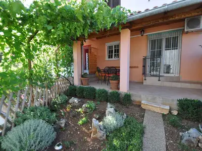 Ferienwohnung für 4 Personen (50 m²) in Vrbnik 2/10