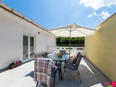 Ferienwohnung für 5 Personen (75 m²) in Vrbnik 2/10