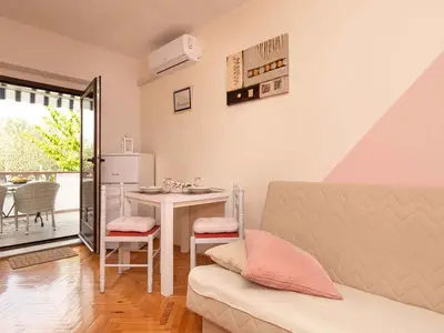 Ferienwohnung für 3 Personen (27 m²) in Vrbnik 6/10