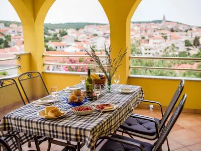 Ferienwohnung für 2 Personen (52 m²) in Vrbnik 1/10