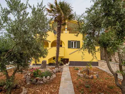 Ferienwohnung für 2 Personen (52 m²) in Vrbnik 8/10