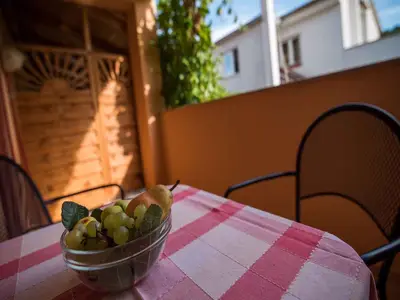Ferienwohnung für 2 Personen (35 m²) in Vrbnik 8/10
