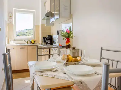 Ferienwohnung für 4 Personen (42 m²) in Vrbnik 5/10
