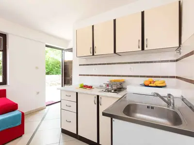 Ferienwohnung für 2 Personen (30 m²) in Vrbnik 5/10