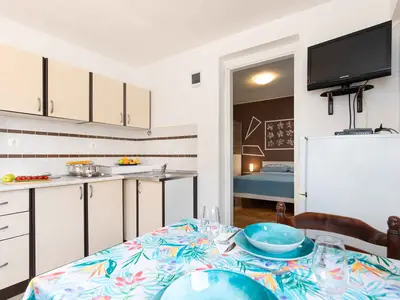 Ferienwohnung für 2 Personen (30 m²) in Vrbnik 7/10