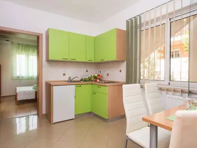 Ferienwohnung für 2 Personen (24 m²) in Vrbnik 6/10