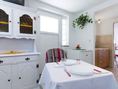 Ferienwohnung für 2 Personen (28 m²) in Vrbnik 7/10