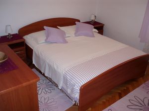 Ferienwohnung für 3 Personen (40 m²) in Vrboska