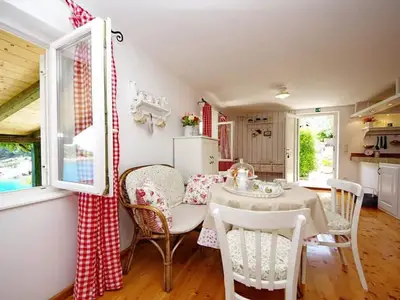 DiningRoom