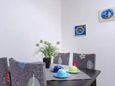 DiningRoom