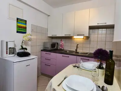 Ferienwohnung für 2 Personen (25 m²) in Vrh 7/10