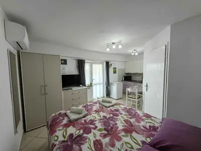 Ferienwohnung für 2 Personen (25 m²) in Vrh 8/10