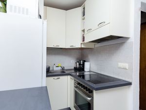 23946153-Ferienwohnung-5-Vrsar-300x225-5