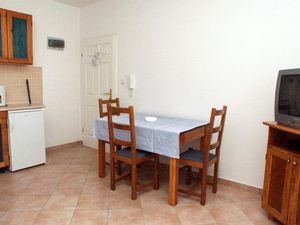 18922951-Ferienwohnung-4-Vrsar-300x225-2