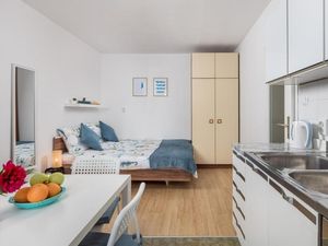 23916999-Ferienwohnung-2-Vrsar-300x225-3