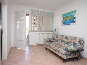 23933293-Ferienwohnung-6-Vrsar-300x225-1