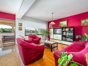 23720947-Ferienwohnung-10-Vrsar-300x225-0