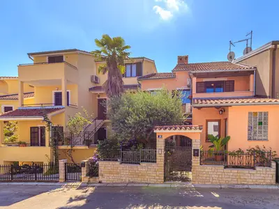 Ferienwohnung für 5 Personen (70 m²) in Vrsar 1/10