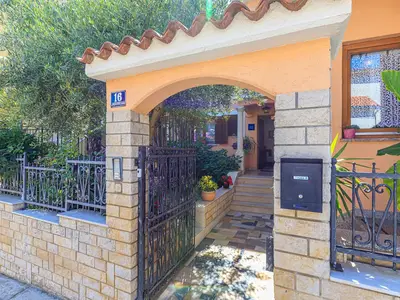 Ferienwohnung für 5 Personen (70 m²) in Vrsar 2/10