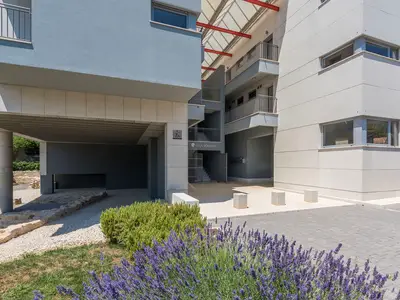 Ferienwohnung für 3 Personen (47 m²) in Vrsar 8/10