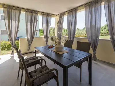 Ferienwohnung für 4 Personen (70 m²) in Vrsar 2/10