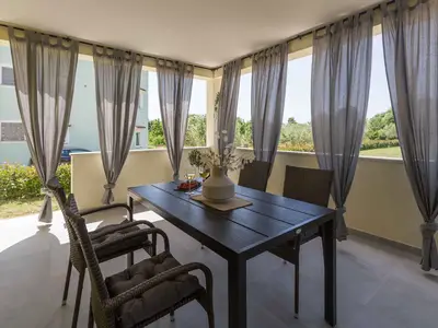 Ferienwohnung für 4 Personen (70 m²) in Vrsar 3/10